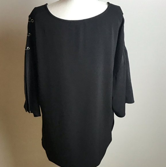 Revel Plus Black y Neck Short Fluter Sleeve top - Picture 5 of 8